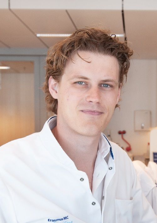 Op de foto ziet u Jorke Willemse van het Erasmus MC in het lab
