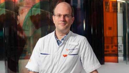 Neuroloog Rob Rouhl geeft uitleg over hersendood
