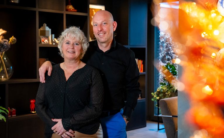 Een foto van de ouders van Mats: moeder Litania en vader Niels